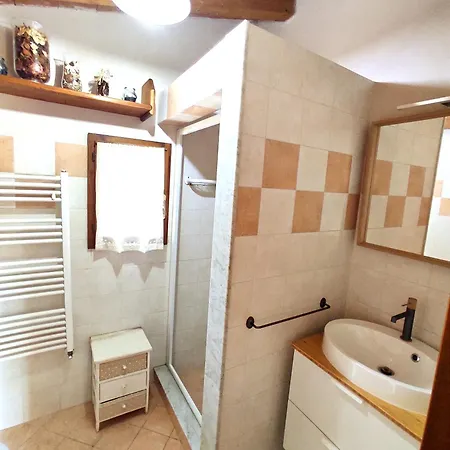 Con Bagno E Accesso Indipendente * لوكا